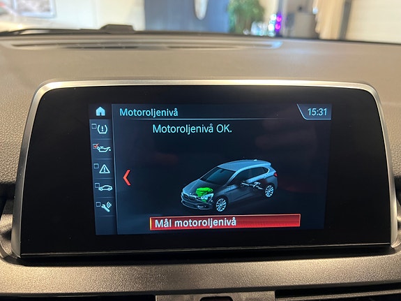 BMW 225xe 27 of 30