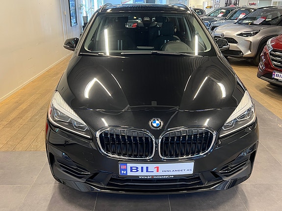 BMW 225xe 10 of 30