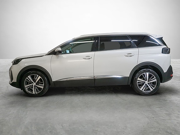 Peugeot 5008 2 of 24