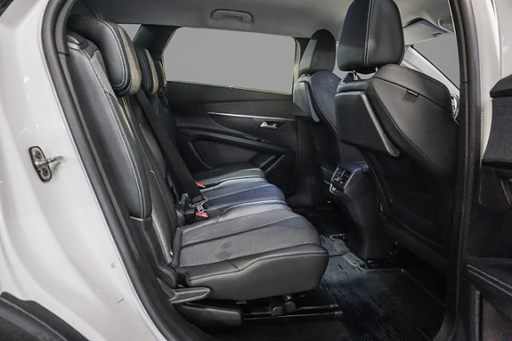 Peugeot 5008 18 of 24