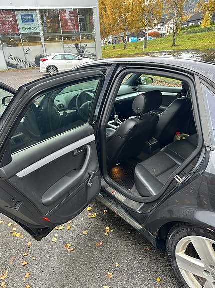 Audi A4 8 of 16