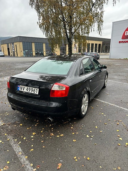 Audi A4 4 of 16