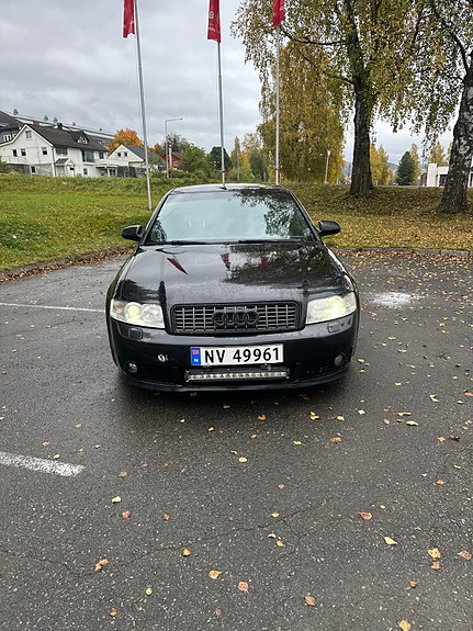 Audi A4 6 of 16