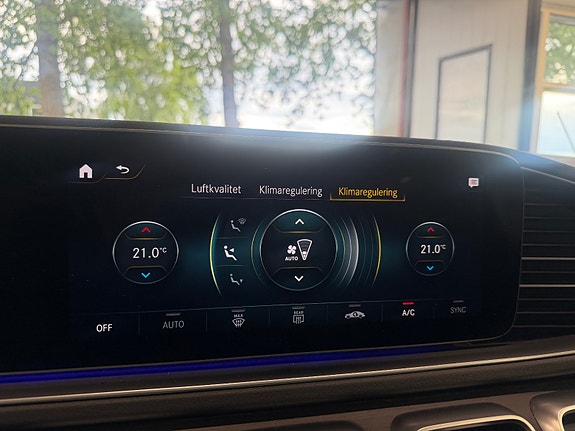 Mercedes-Benz GLE350 de 27 of 30