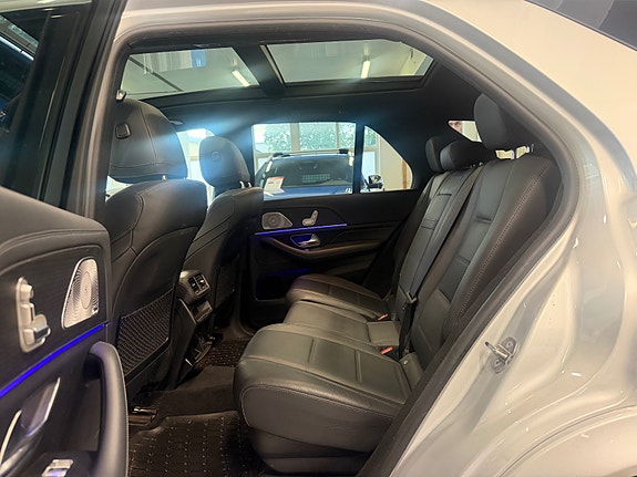 Mercedes-Benz GLE350 de 16 of 30