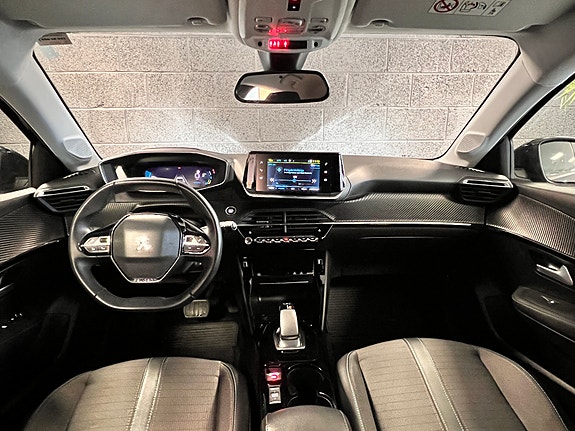 Peugeot 208 10 of 25