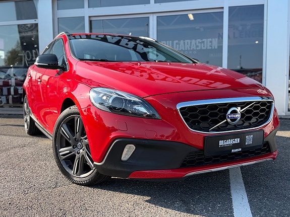 Volvo V40 Cross Country 3 of 23