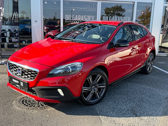 Volvo V40 Cross Country 5 of 23