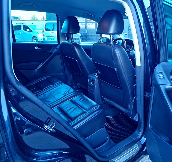 Volkswagen Tiguan 8 of 26