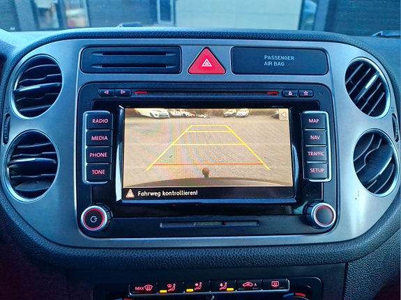 Volkswagen Tiguan 14 of 26