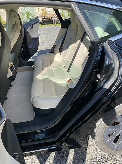 Tesla Model S 12 of 15