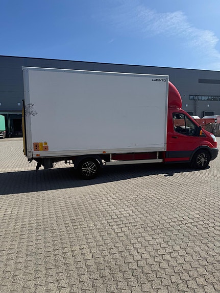 Ford Transit 350L Van 6 of 7