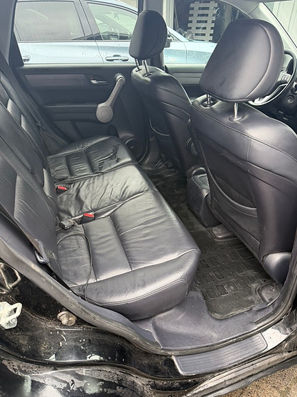 Honda CR-V 8 of 30