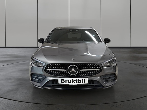 Mercedes-Benz CLA180 8 of 30