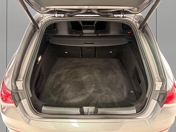 Mercedes-Benz CLA180 27 of 30