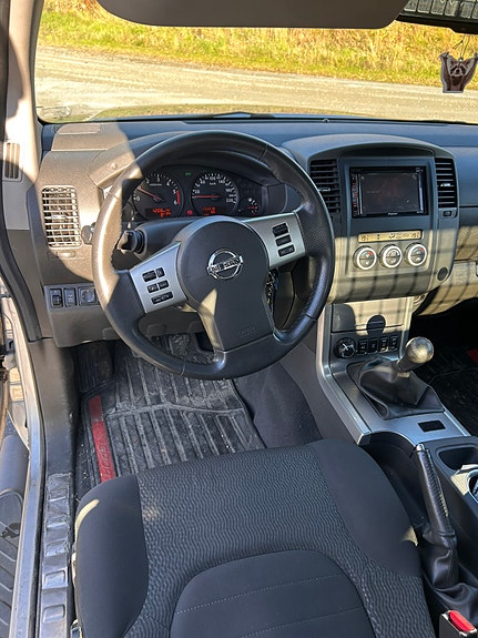 Nissan Navara 12 of 25