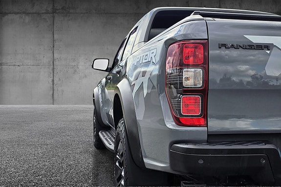 Ford Ranger Raptor 8 of 30