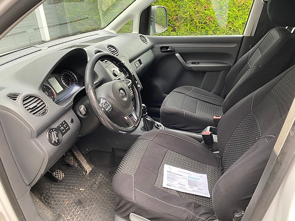 Volkswagen Caddy Maxi 6 of 10