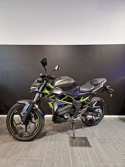 Kawasaki Z 125 5 of 9