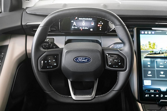 Ford Explorer 19 of 25