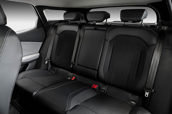Ford Explorer 22 of 25