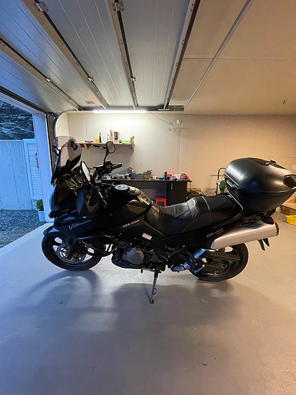Suzuki DL 1000 V-Strom 4 of 4