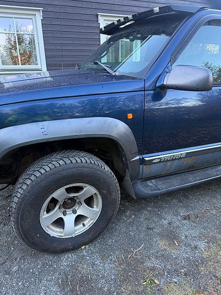 Chevrolet Tahoe 4 of 13