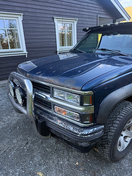 Chevrolet Tahoe 3 of 13