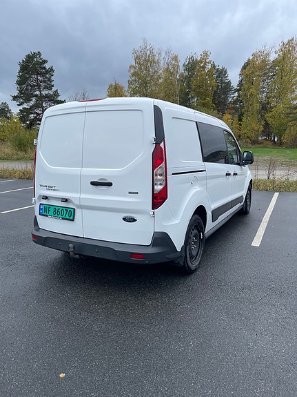 Ford Transit Connect 7 of 23