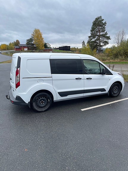 Ford Transit Connect 8 of 23