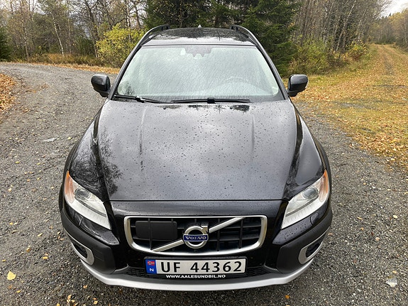 Volvo XC70 11 of 30