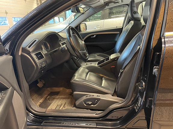 Volvo XC70 21 of 30