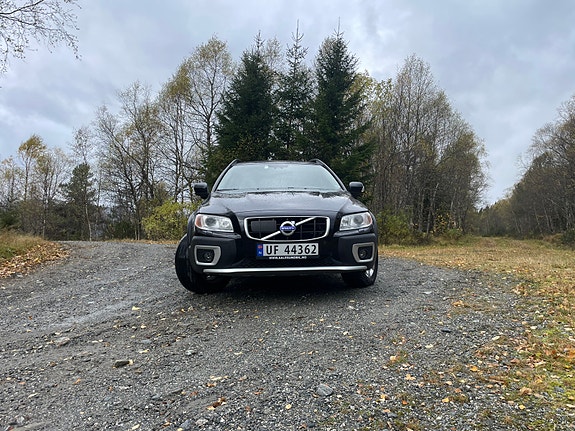 Volvo XC70 12 of 30