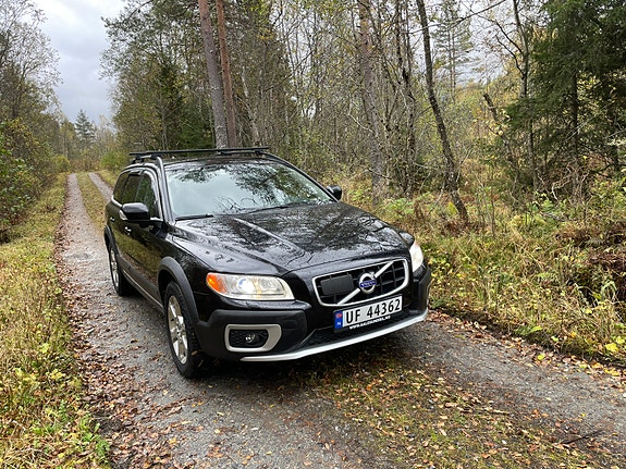 Volvo XC70 3 of 30