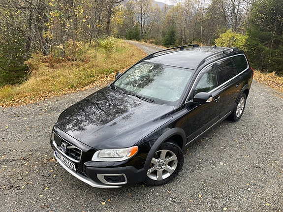 Volvo XC70 9 of 30