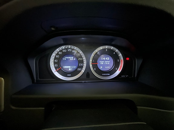 Volvo XC70 26 of 30