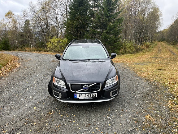 Volvo XC70 10 of 30