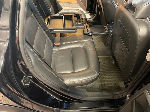 Volvo XC70 24 of 30