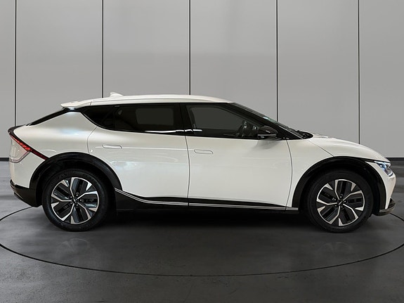 Kia EV6 6 of 30