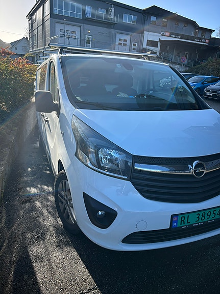 Opel Vivaro 3 of 16