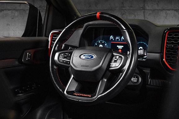 Ford Ranger Raptor 25 of 30