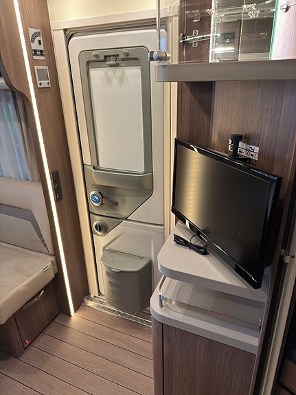 Knaus W08 650 Südwind 11 of 29