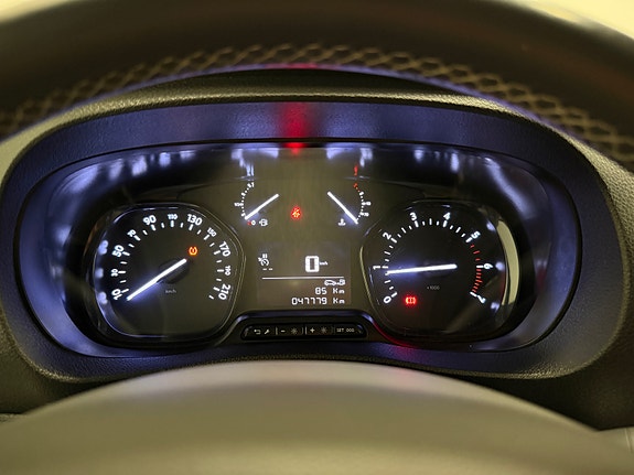 Opel Vivaro 15 of 25