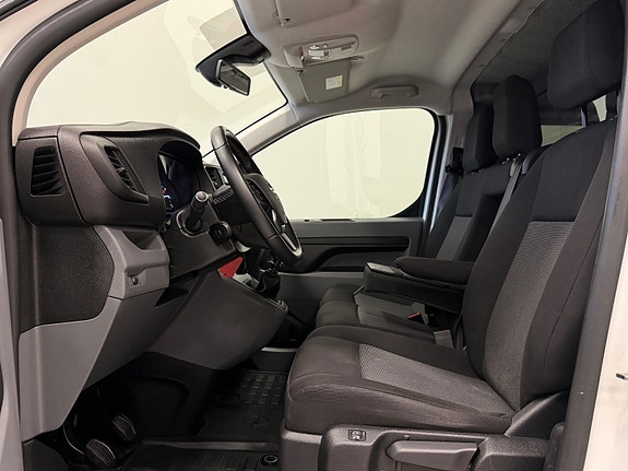 Opel Vivaro 13 of 25