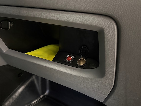 Opel Vivaro 25 of 25