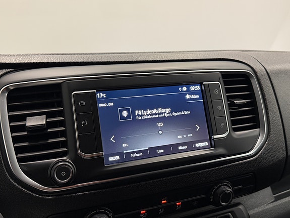 Opel Vivaro 18 of 25
