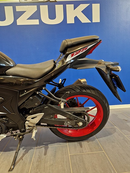 Suzuki GSX-S 125 5 of 15