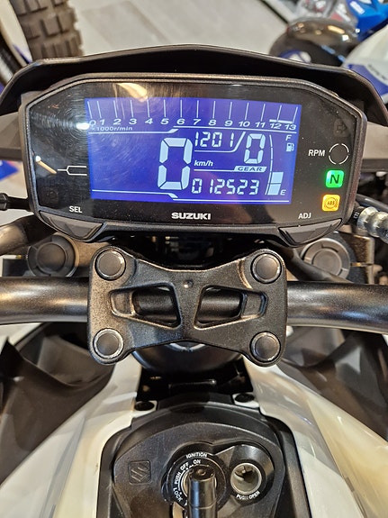 Suzuki GSX-S 125 9 of 15