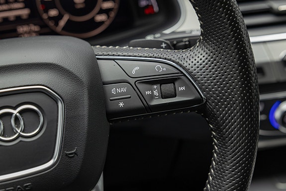 Audi Q7 25 of 30