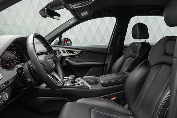 Audi Q7 20 of 30